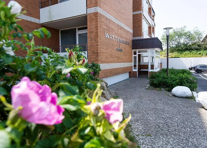 Strandwaerts * ليست